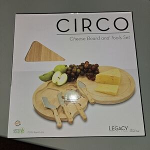 New CIRCO Cheese Board & Tool Set